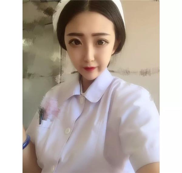 高颜值兼职护士，身材一流 服务听话。